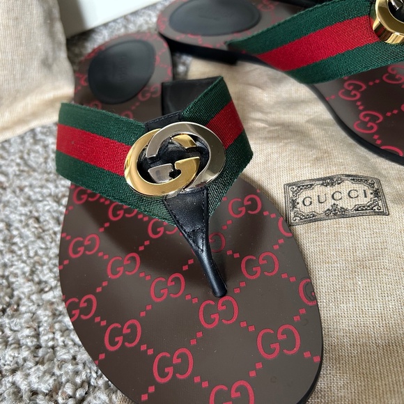 GUCCI KIKA THONG SANDALS - Picture 7 of 10